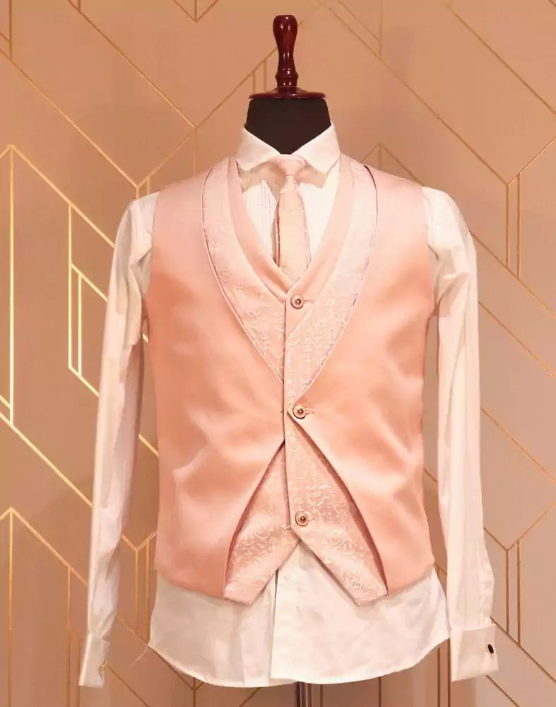 Image of Graceful Peach Self Design Weave Suit Set