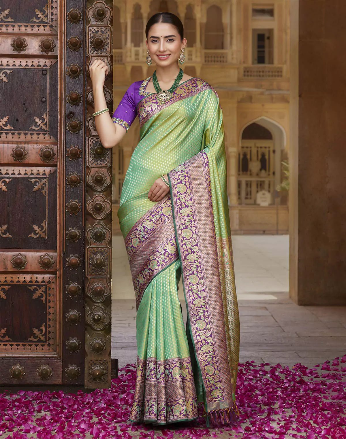 Double Shaded Green Brocade Design Pure Silk Contrast Skut Border Saree - South India Shopping Mall