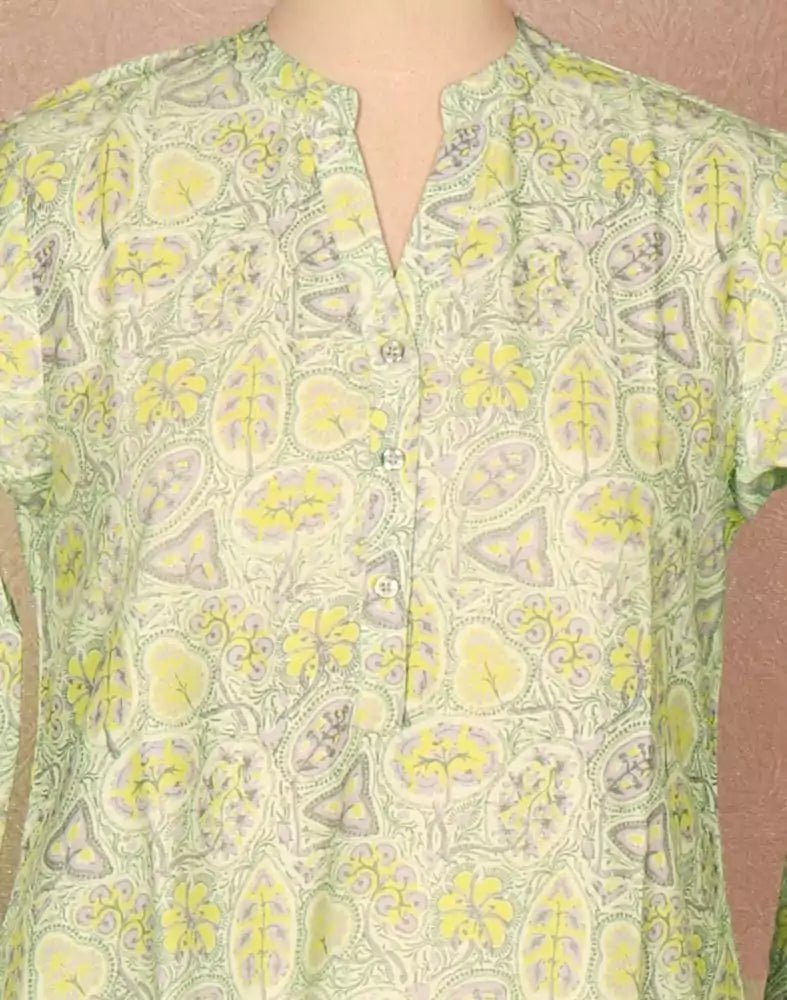Image of Green Floral Cotton Printed Tops - South India Shopping Mall