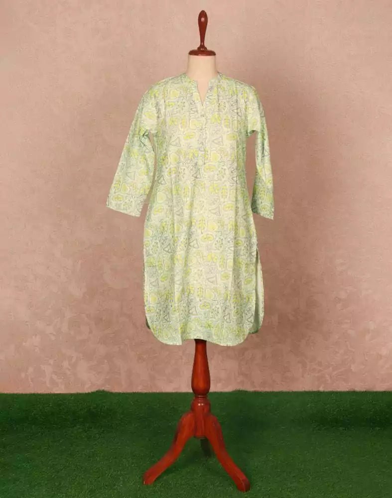 Image of Green Floral Cotton Printed Tops - South India Shopping Mall