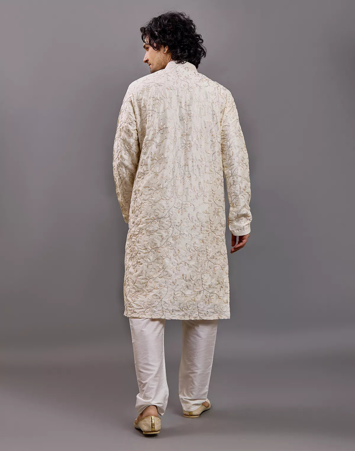 Thread work Bel Buti Patterned Cotton Silk Kurta Pyjama