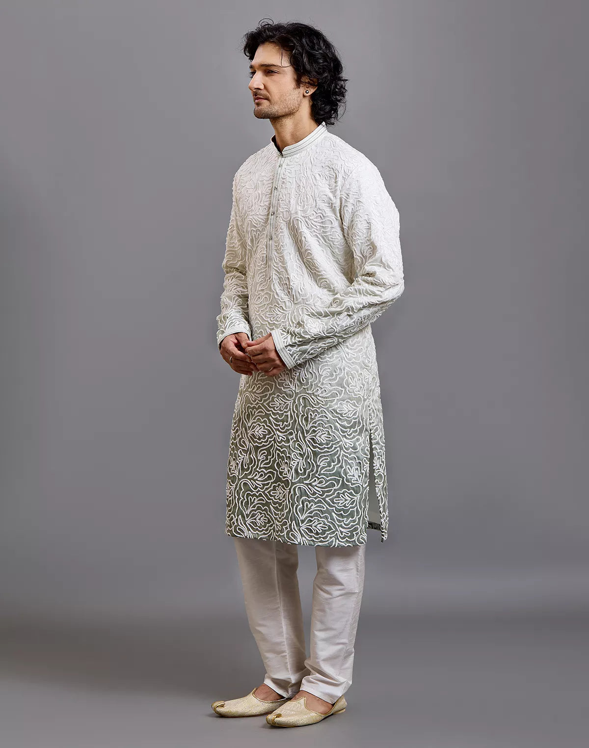 Image of Off White Floral Thread work Cotton Silk Kurta Pyjama Set