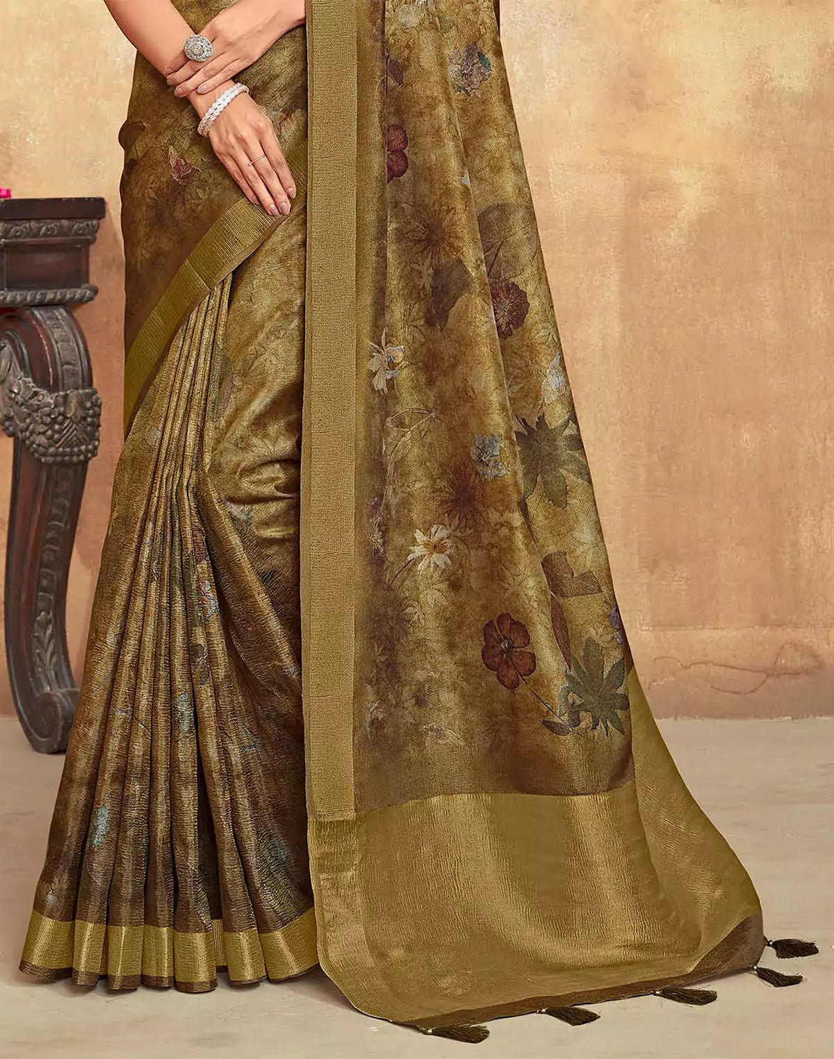 Image of Mehendi Green Dola Silk Saree With Self Blouse - South India Shopping Mall