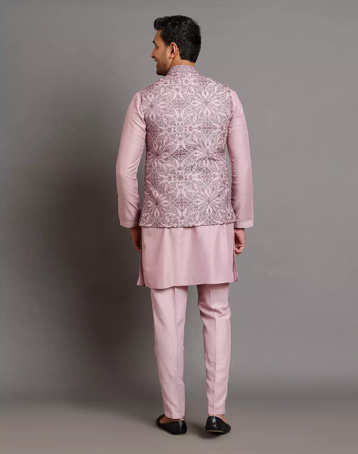Image of Onion All Over Floral Giza Cotton Thread Embroidery Work Kurta Jacket Set - South India Shopping Mall