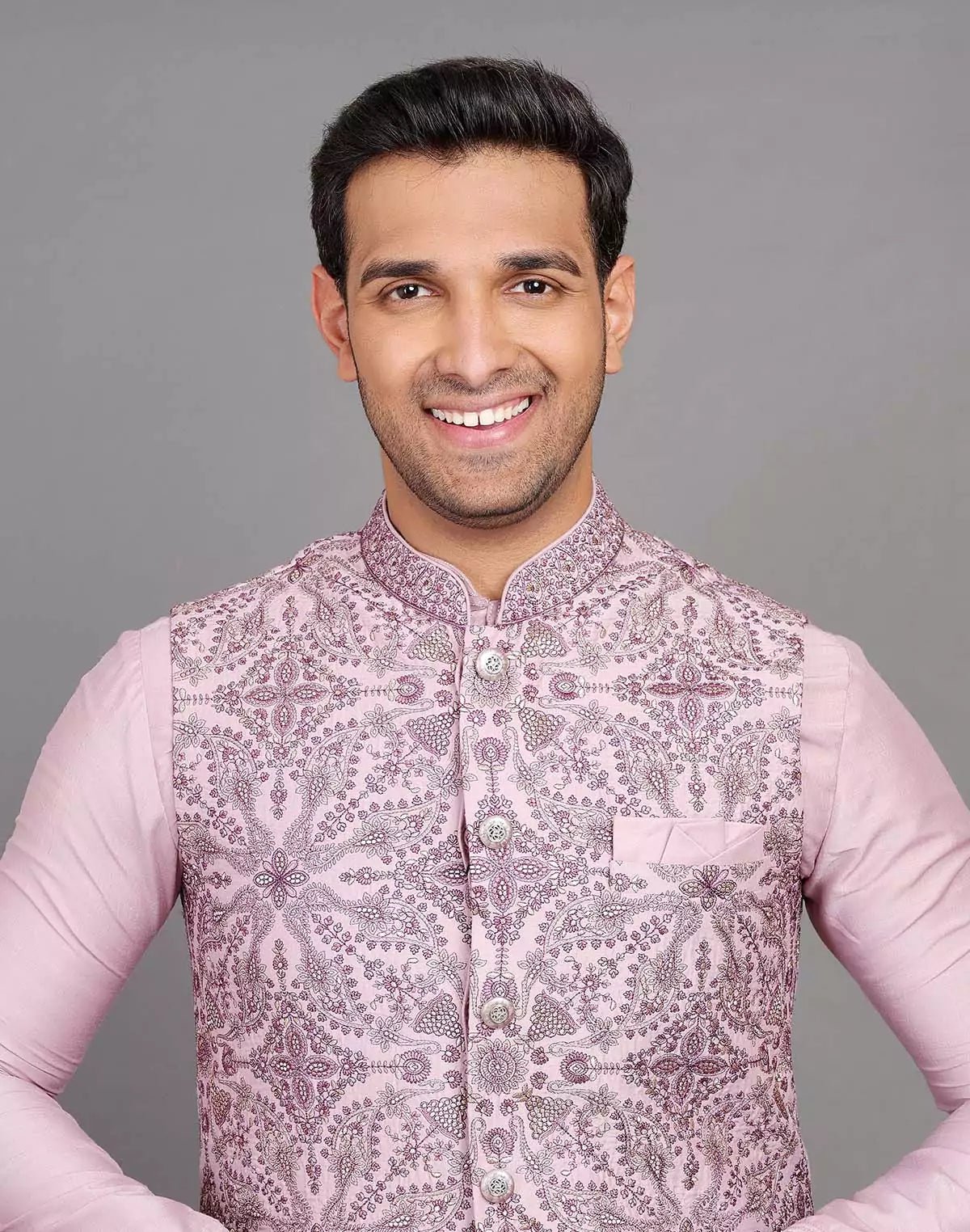 Image of Onion All Over Floral Giza Cotton Thread Embroidery Work Kurta Jacket Set - South India Shopping Mall