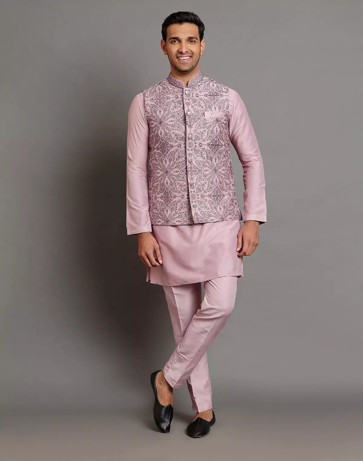 Image of Onion All Over Floral Giza Cotton Thread Embroidery Work Kurta Jacket Set - South India Shopping Mall