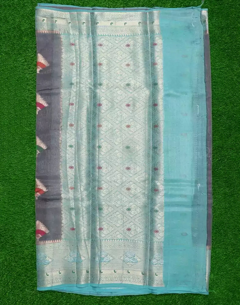 Image of Grey Floral pattern Weave Silk Saree
