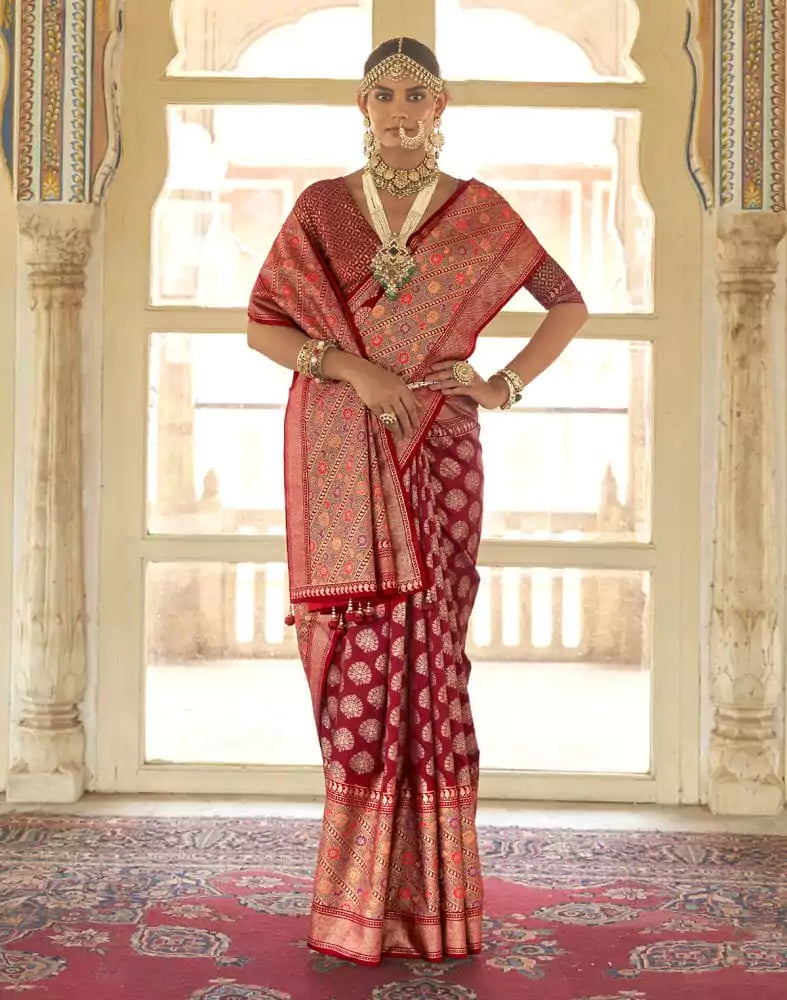 Image of Trendy Red Coloured Banaras Silk Weaving Saree