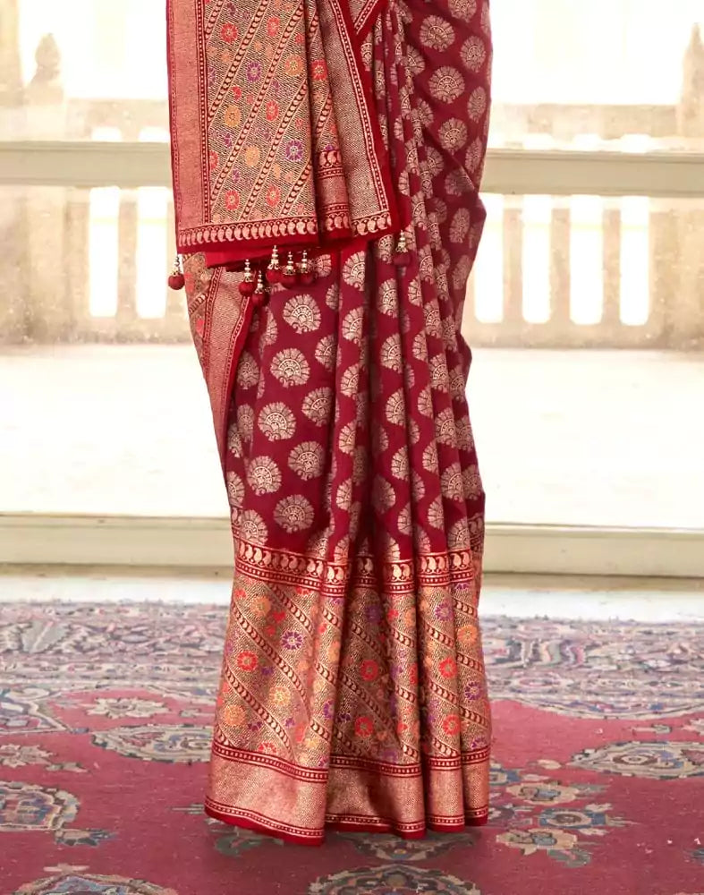 Image of Trendy Red Coloured Banaras Silk Weaving Saree