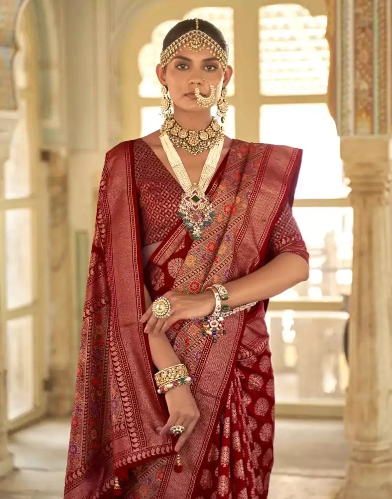 Image of Trendy Red Coloured Banaras Silk Weaving Saree