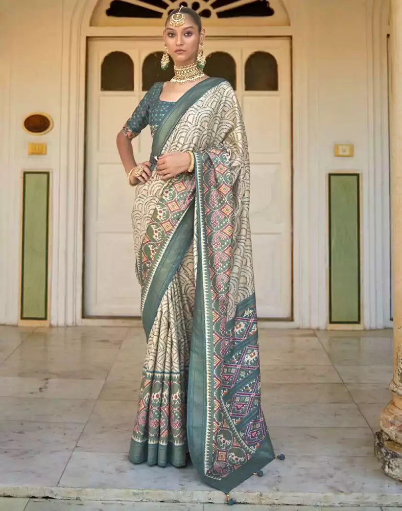 Image of Bandhini Print Beige Coloured Patola Saree