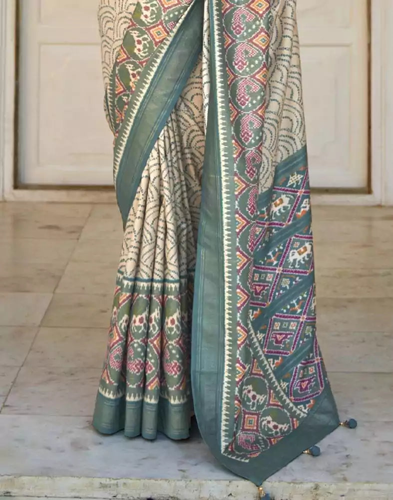 Image of Bandhini Print Beige Coloured Patola Saree