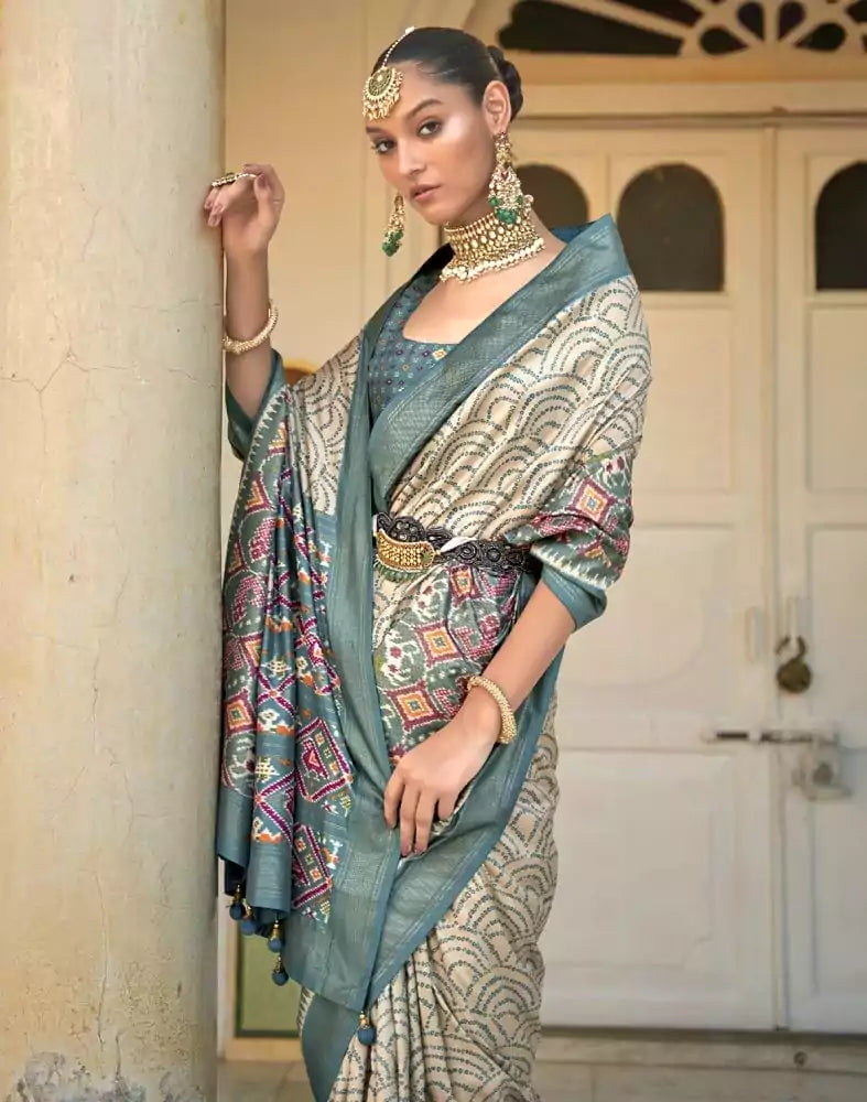 Image of Bandhini Print Beige Coloured Patola Saree