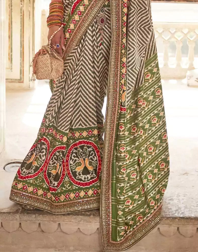 Image of Dark Green Zig Zag Dola Silk Fabric Saree