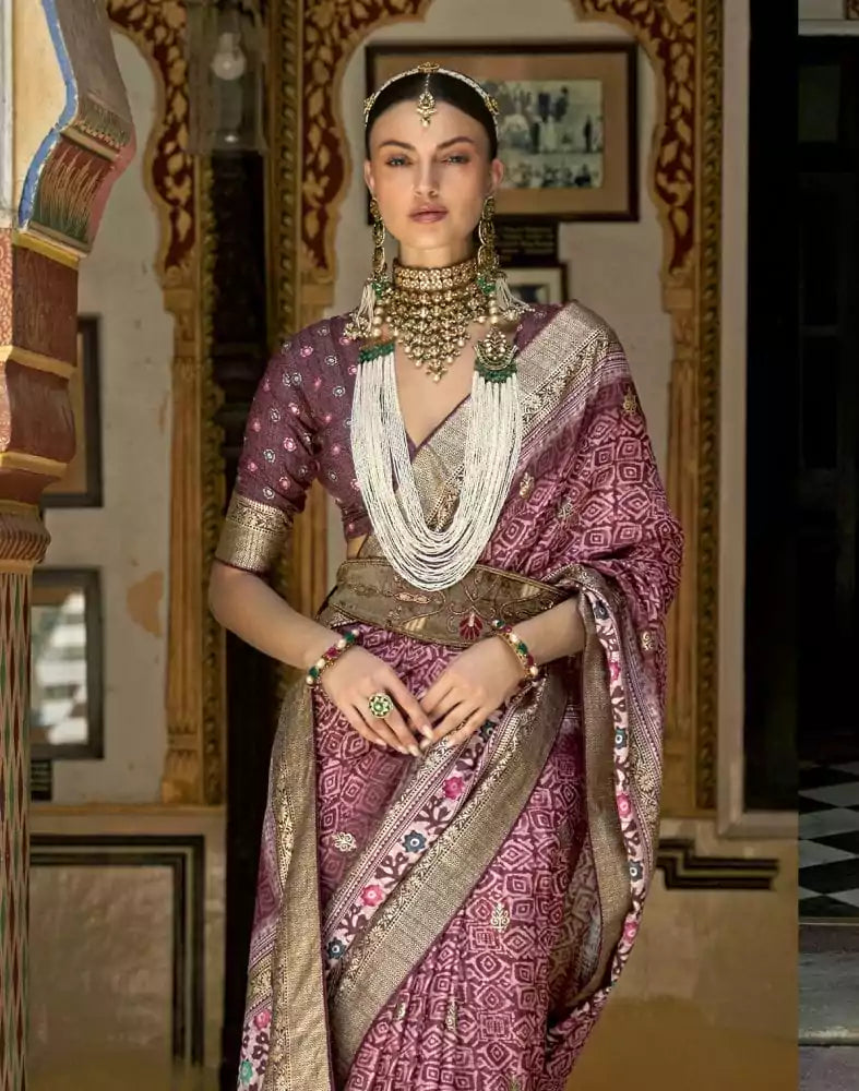 Image of Pink Geometric Dola Silk Weave Saree