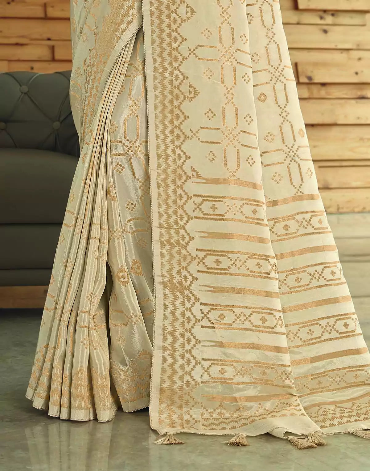 Image of Cream and Gold Semi Crape Saree