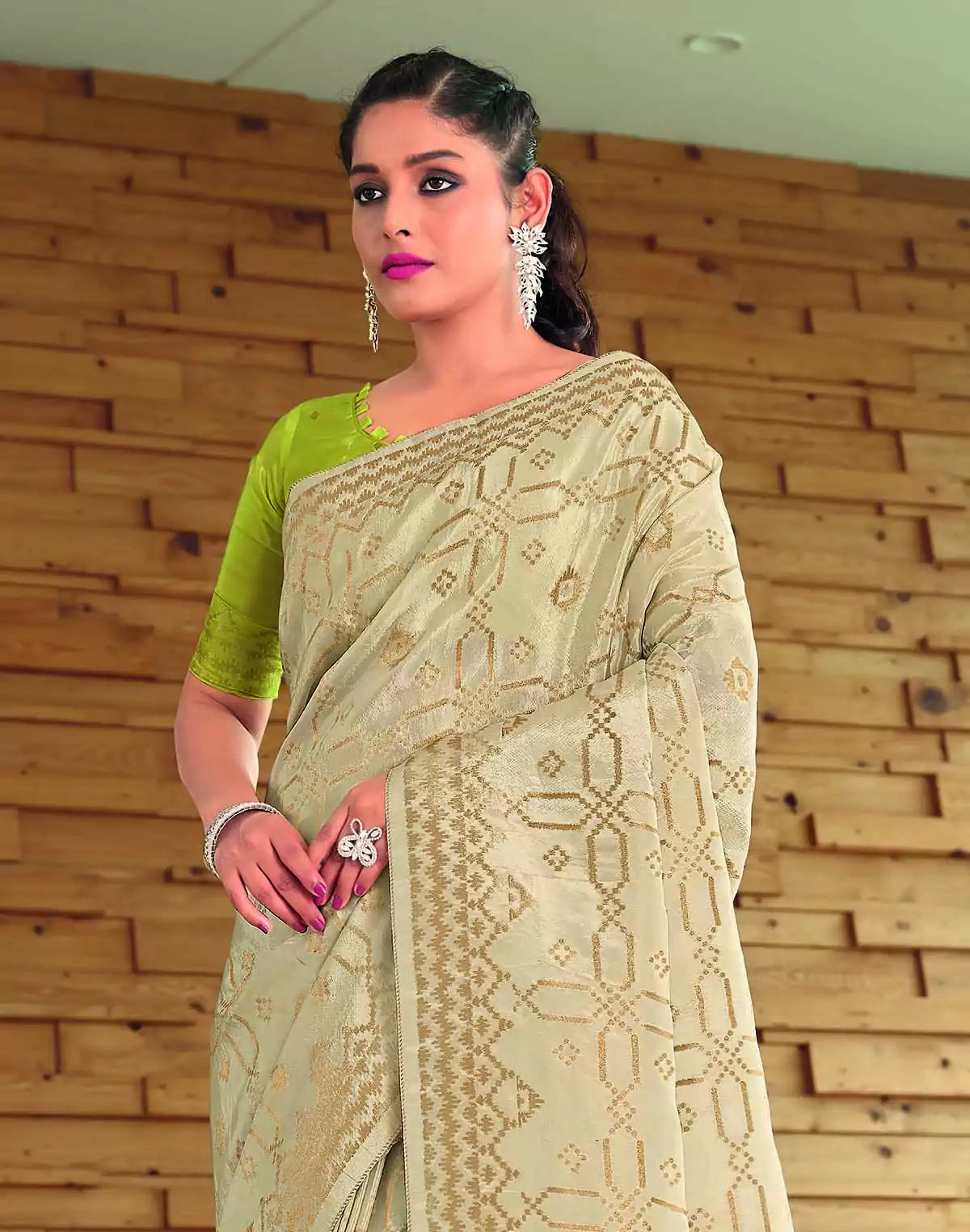 Image of Cream and Gold Semi Crape Saree