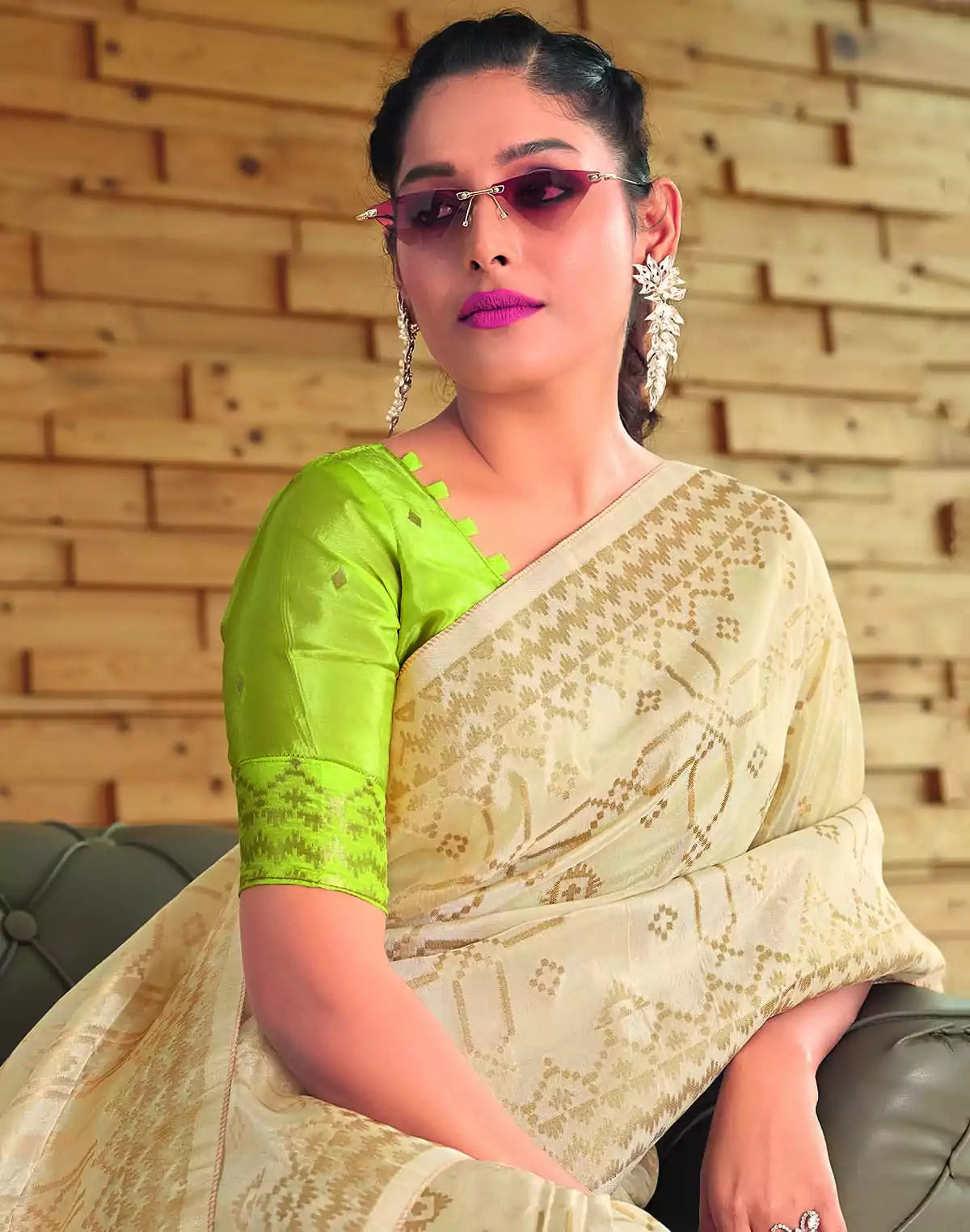 Image of Cream and Gold Semi Crape Saree