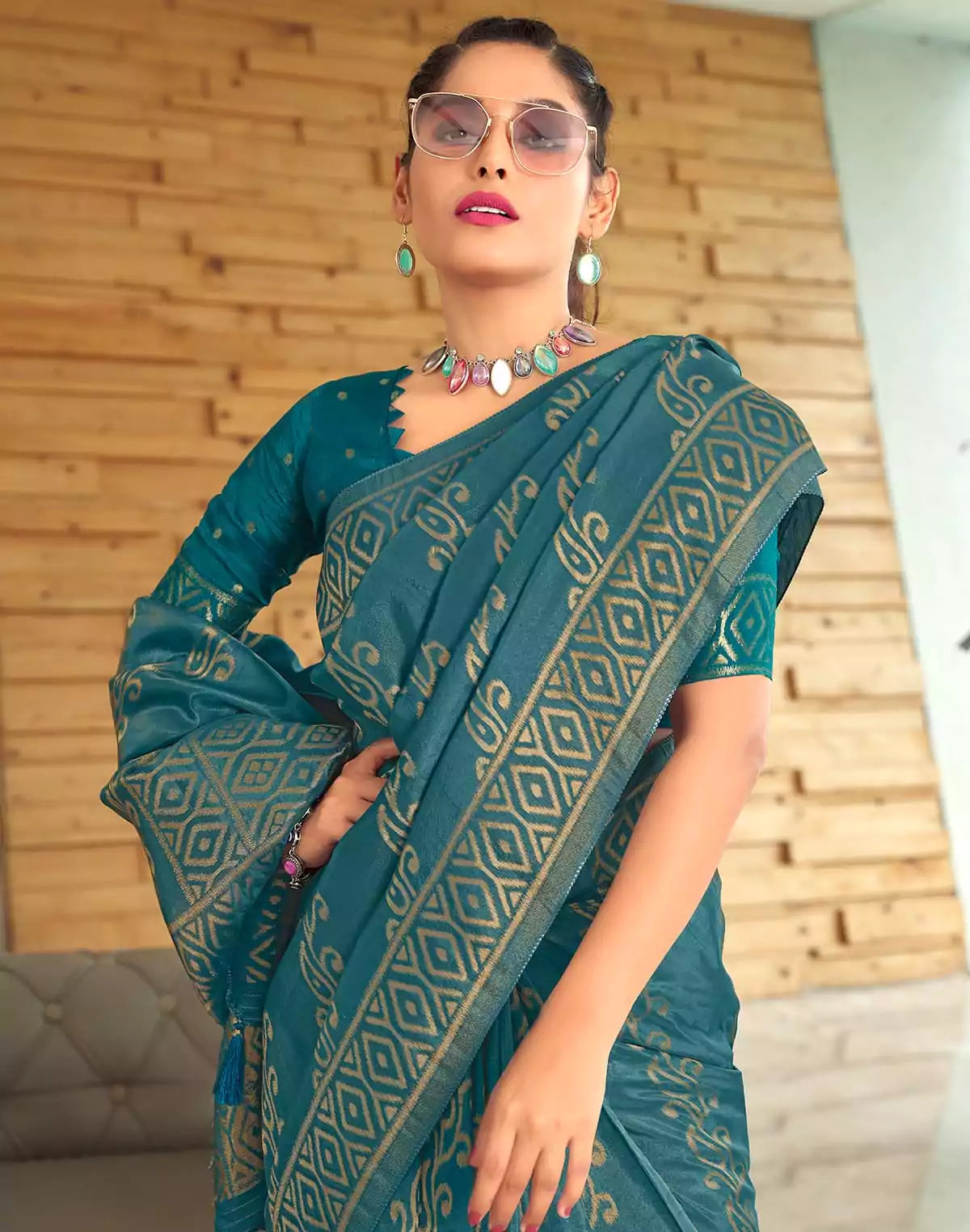 Image of All over Floral Print Semi Crape Saree