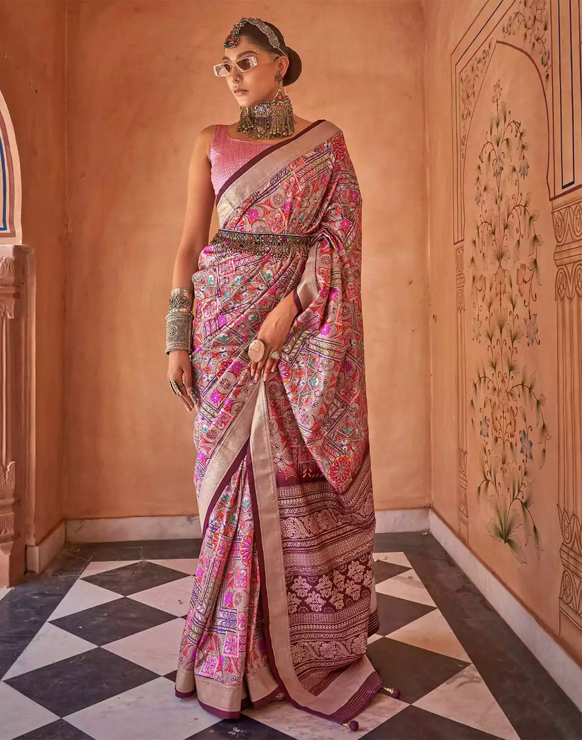 Image of Stylish Pink Coloured Soft Silk Saree