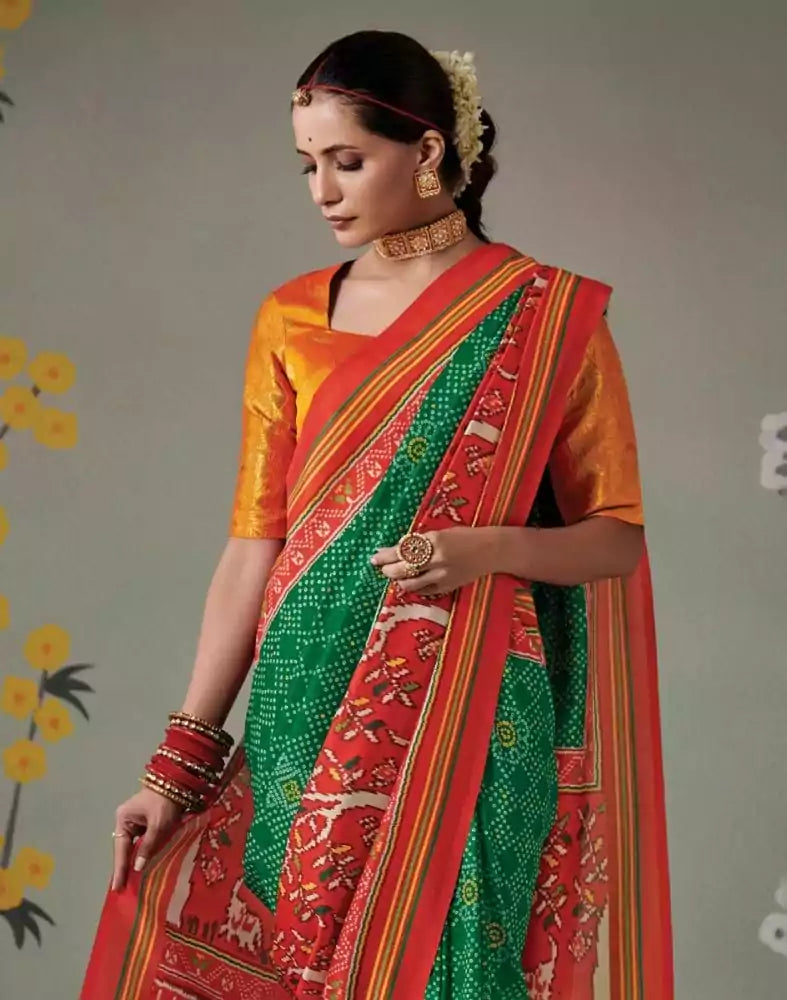 Image of Green Ikat Print Patan Patola Saree