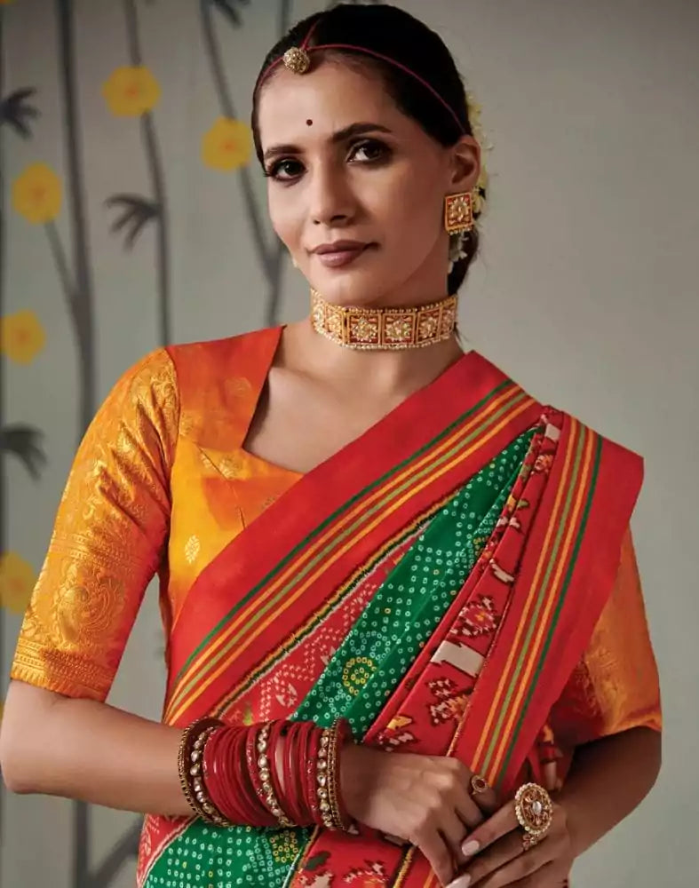 Image of Green Ikat Print Patan Patola Saree