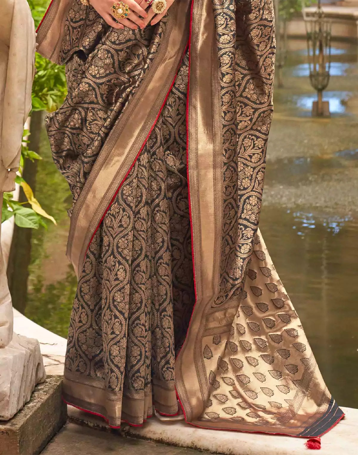 Image of Black Banaras Patola Silk Fancy Saree