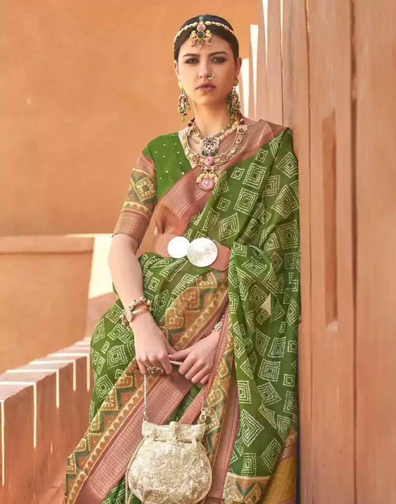 Image of Mehendi Green Geometric Print Cotton Silk Saree