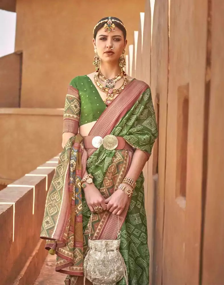 Image of Mehendi Green Geometric Print Cotton Silk Saree