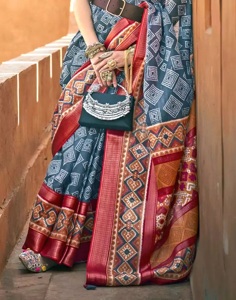 Image of Grey Geometric Cotton Silk Fancy Saree