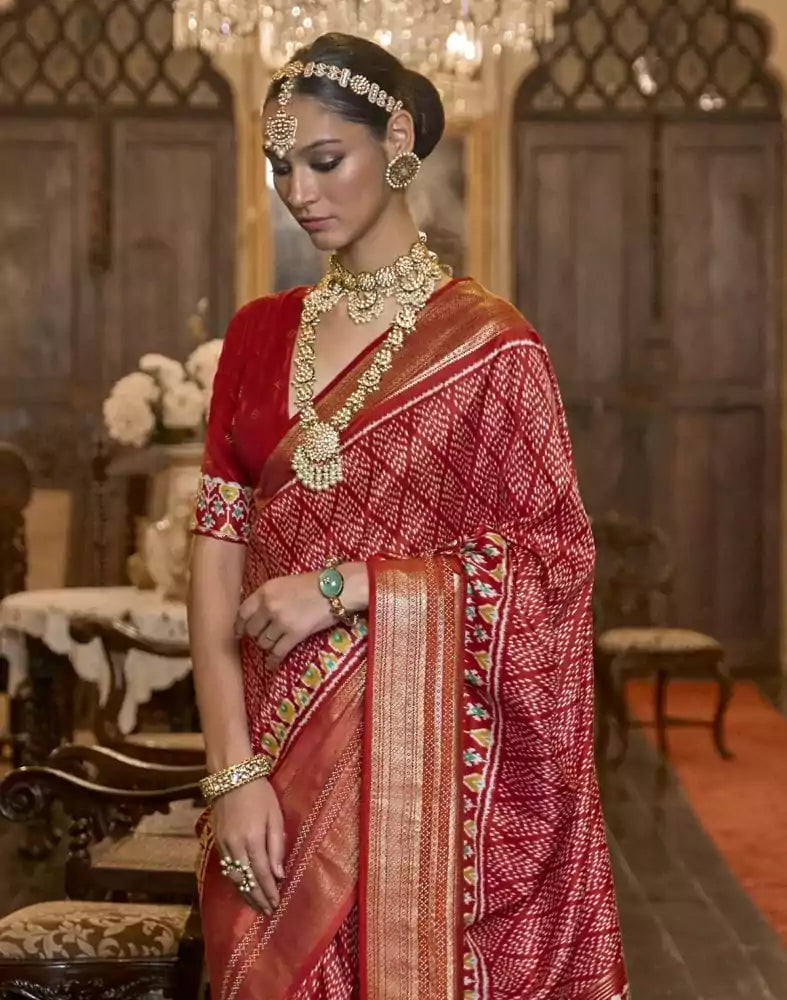 Image of Maroon Geometric Print Param Patola Saree