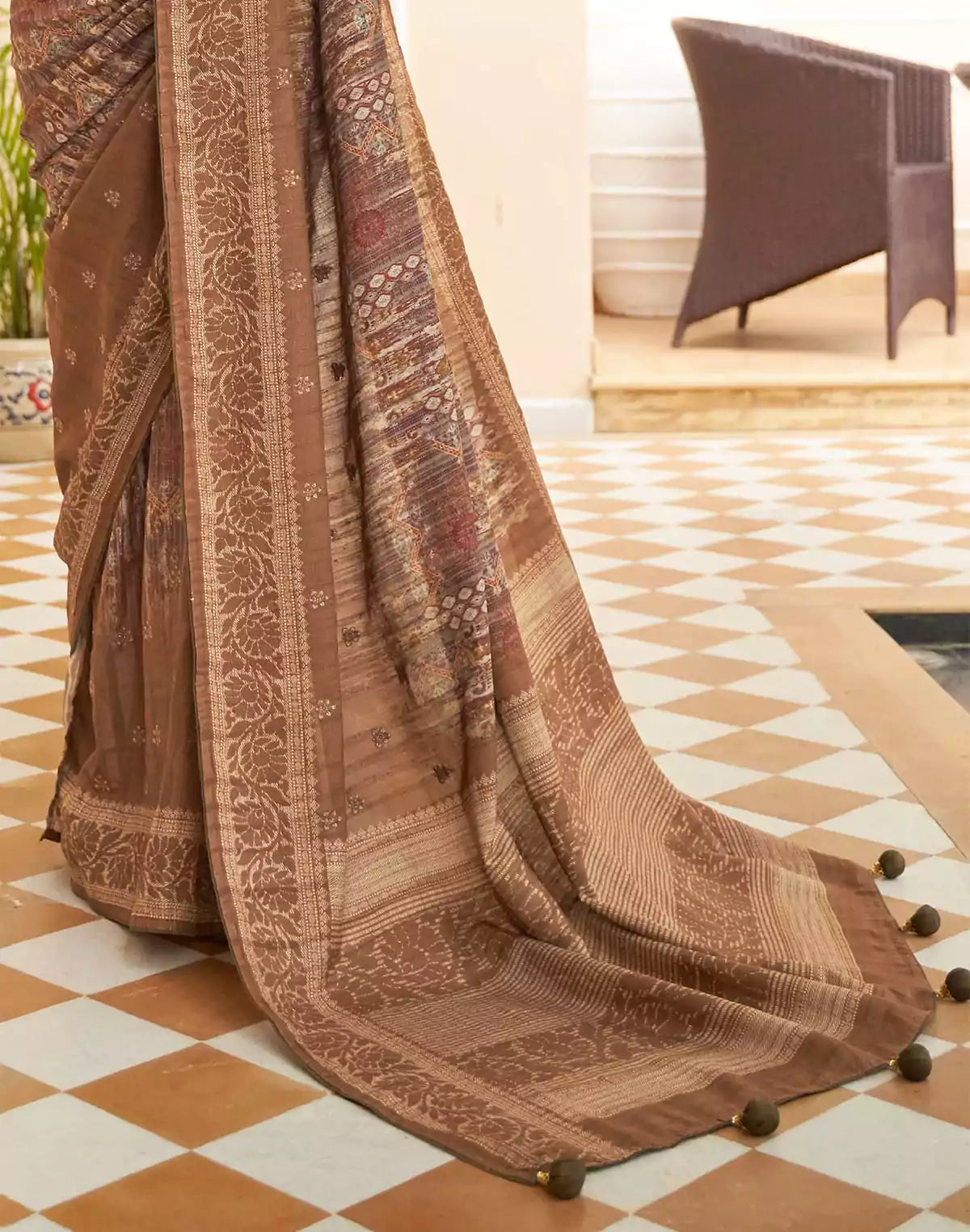 Image of Brown Graphic design Jute Silk Saree
