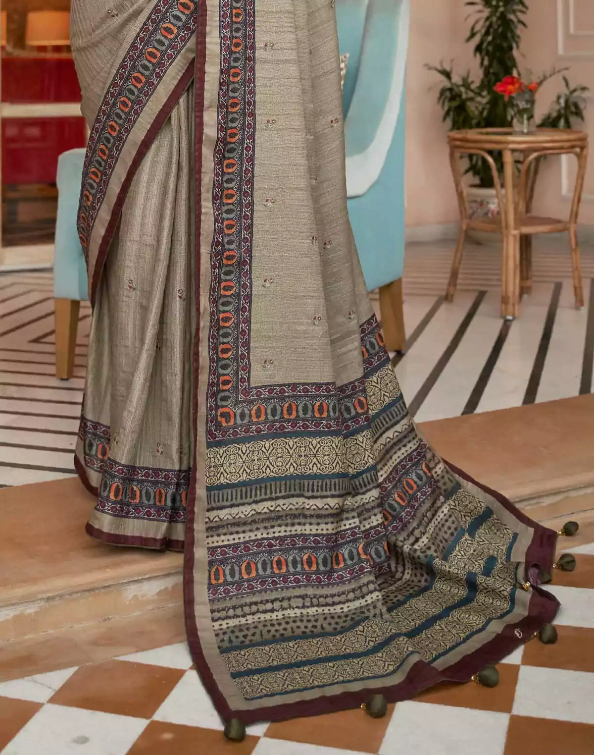 Image of Grey and Maroon Jute Silk Saree