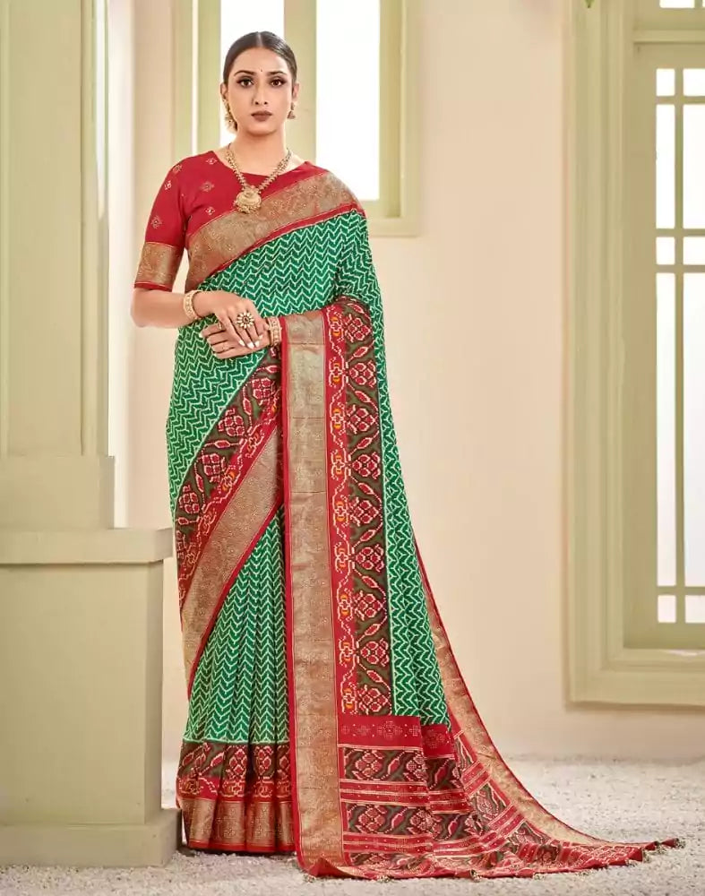 Image of Green Chevron Pattern Patola Saree
