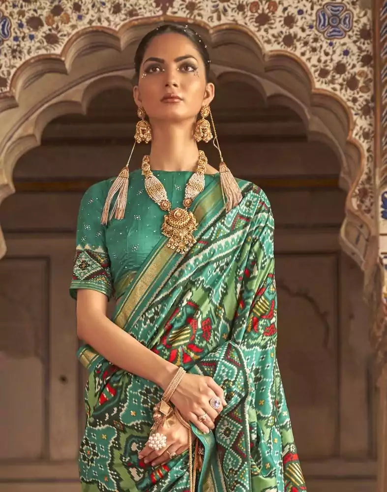 Image of Green Colour all over weaving Saree