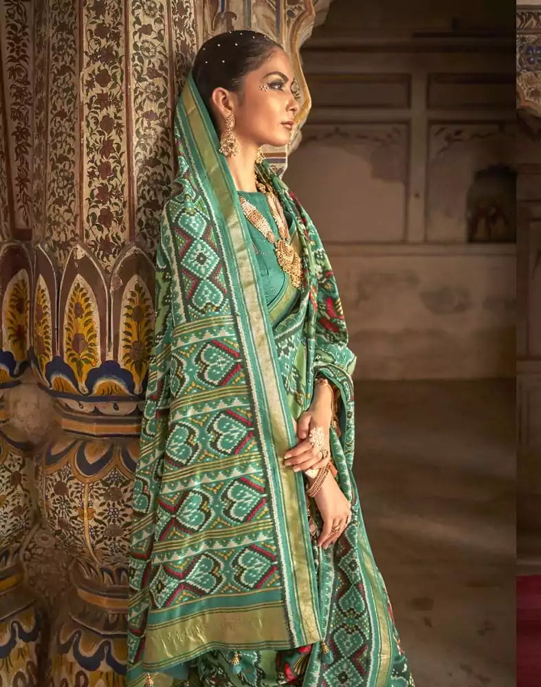 Image of Green Colour all over weaving Saree