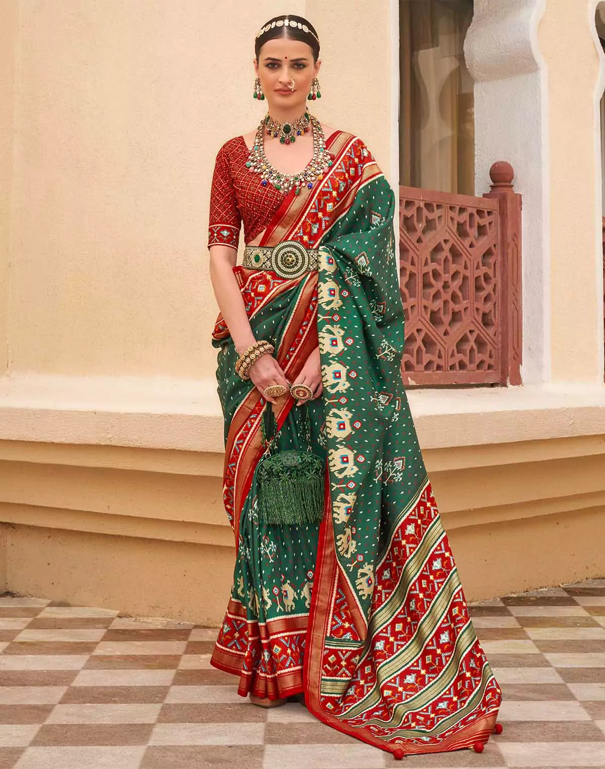 Image of Green Coloured Contrast Border Palkhi Patola Saree