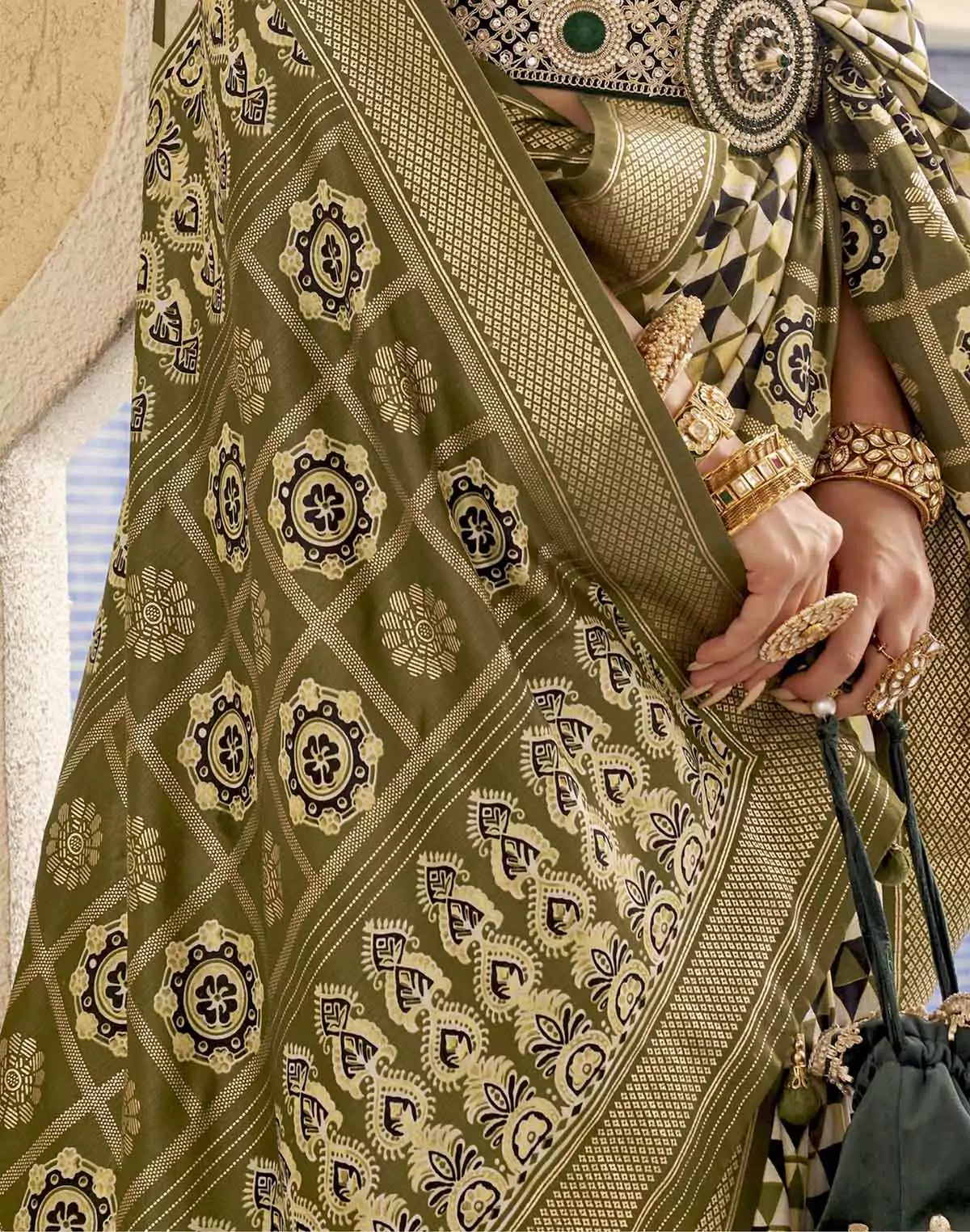 Image of Mehendi Green Geometric Print Soft Silk Saree