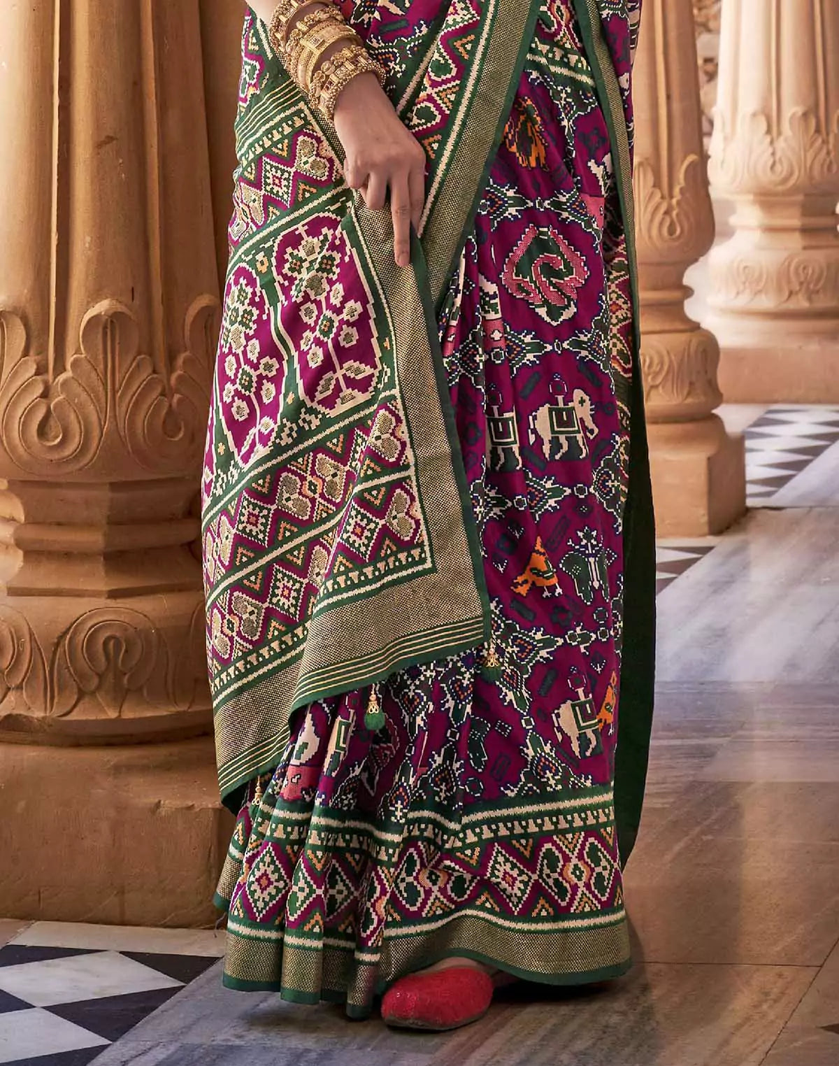 Image of Stylish Wine Ikat Patola Designer Silk Saree