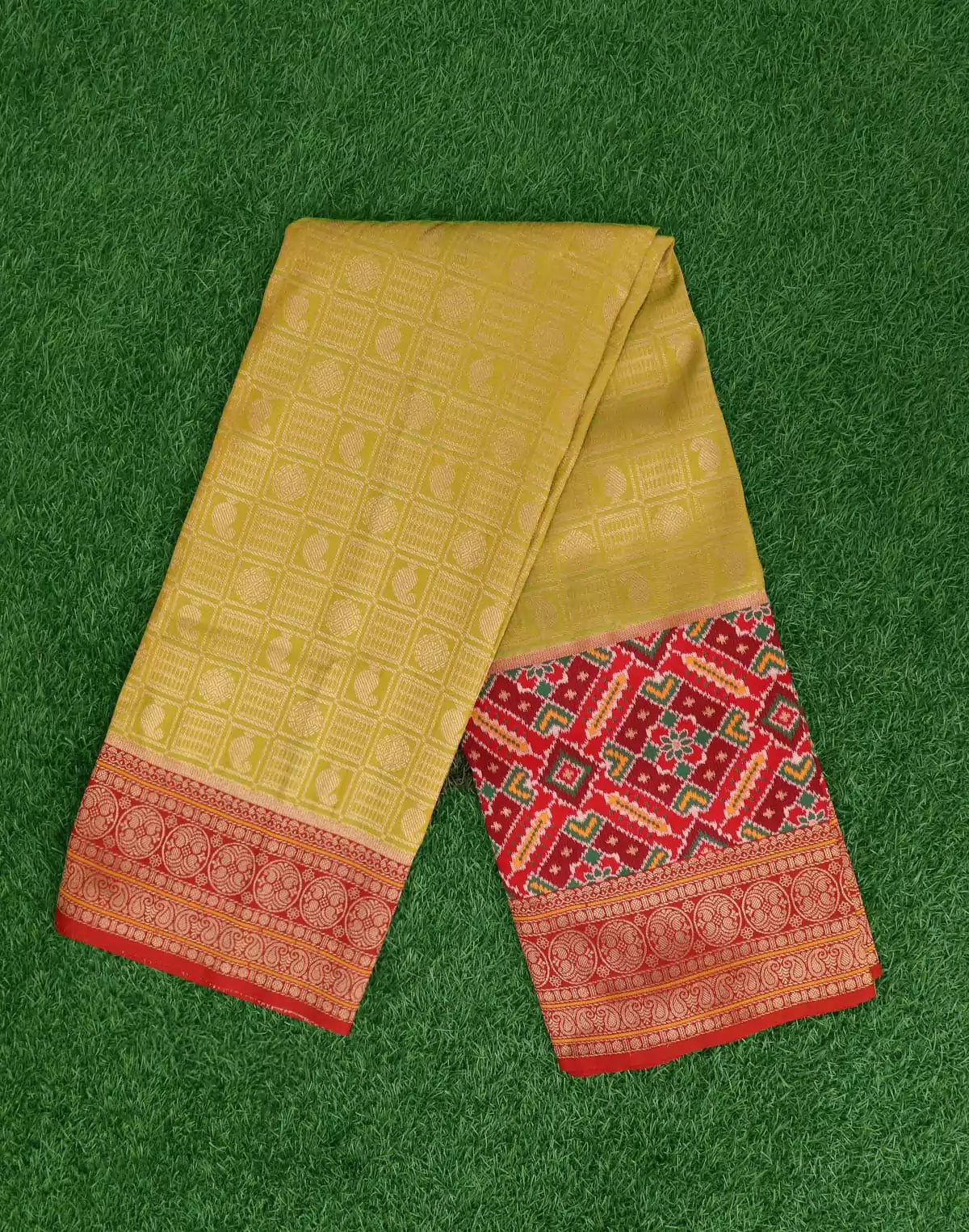 Image of Mehendi Green Woven design Pochampally Border Saree