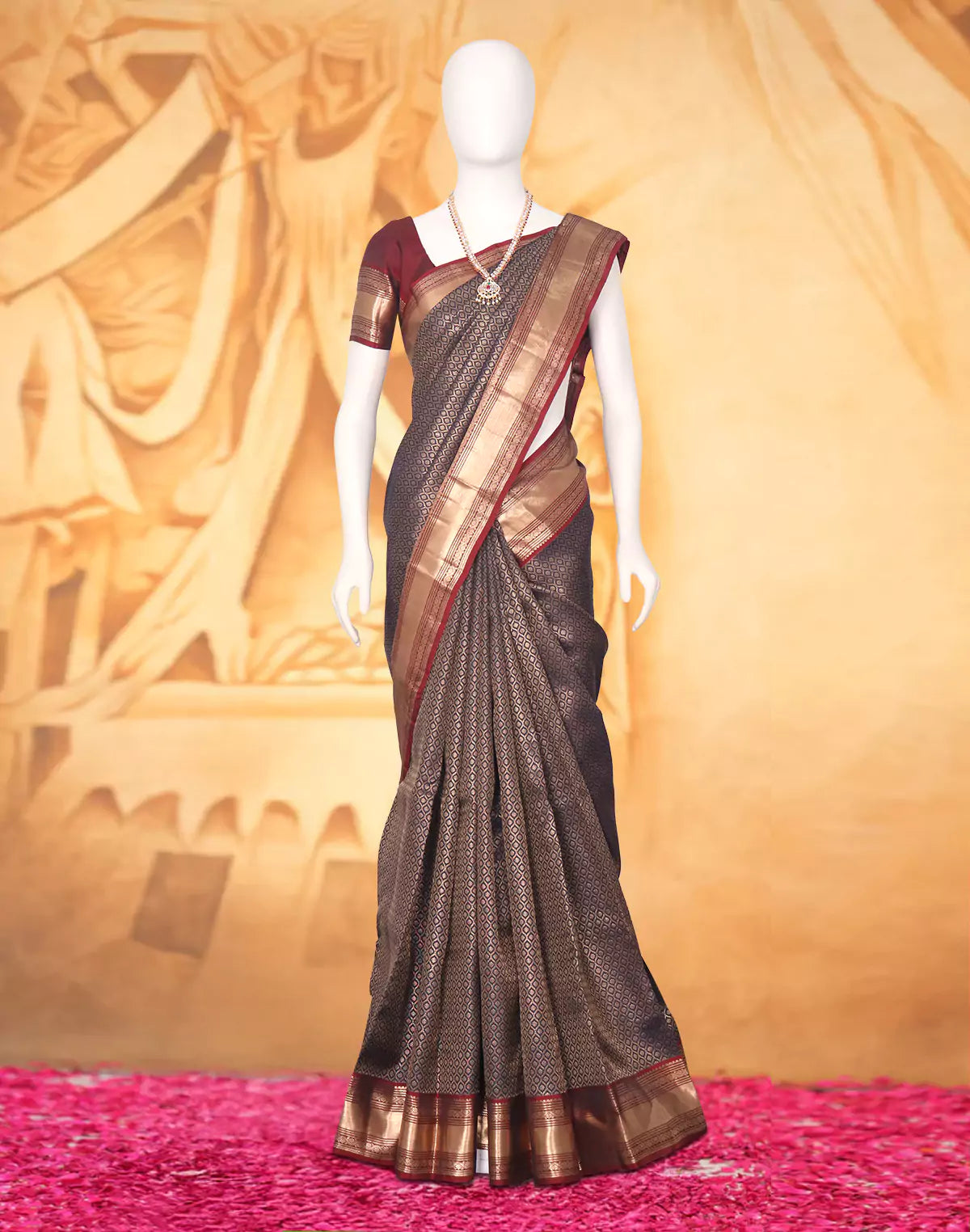 Image of Navy Blue Brocade Booti's Kanchi Pattu Saree with Contrast Skut Border