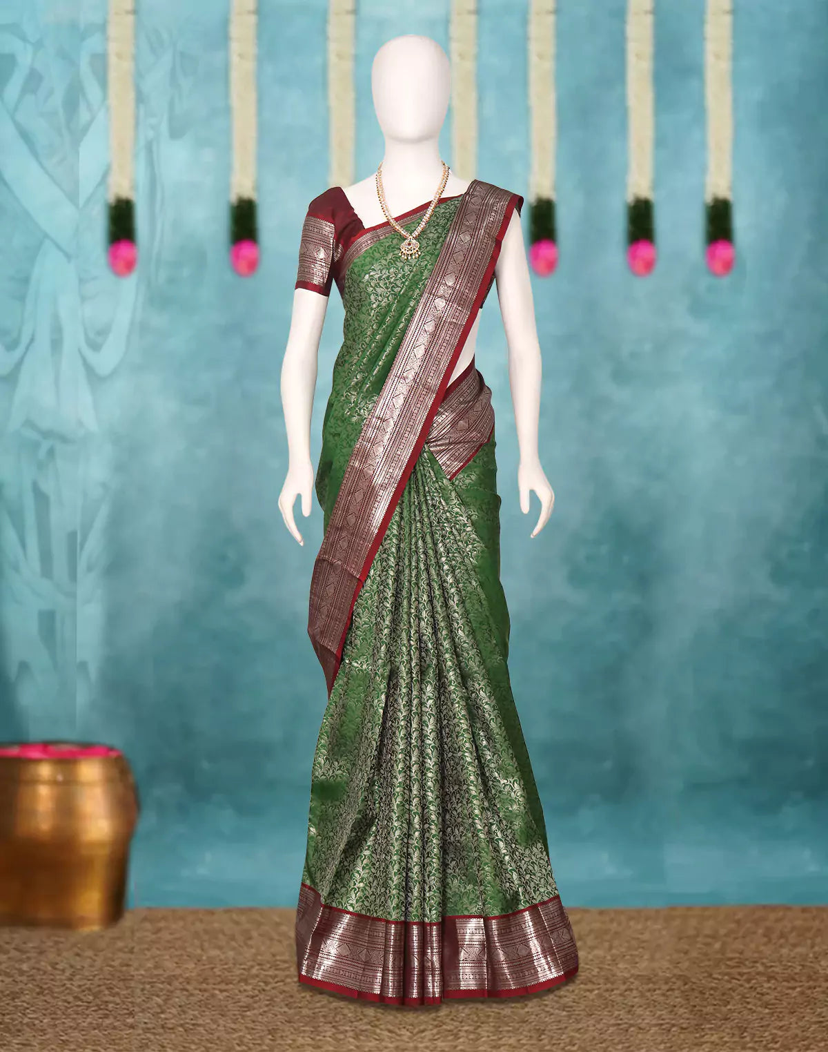 Green Silver Zari Kanchi Pattu Saree with Contrast Border