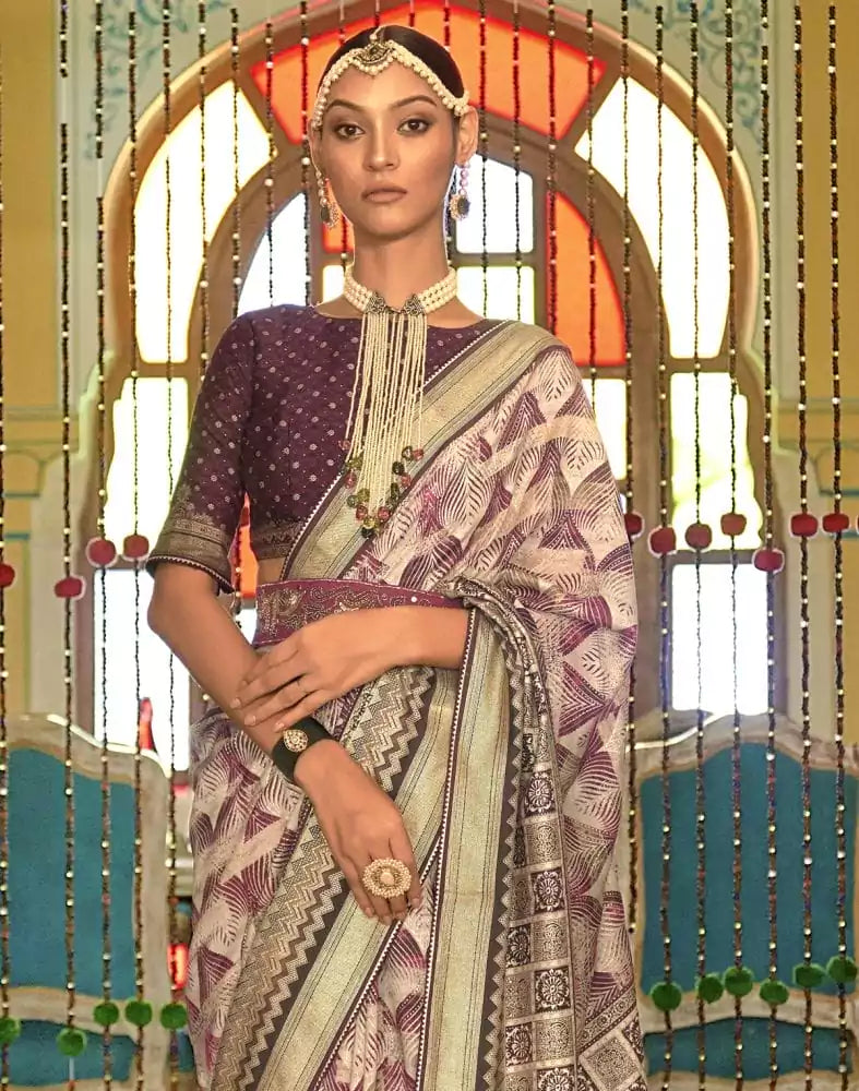 Image of Purple Geometric Print Banaras Silk Patola Saree