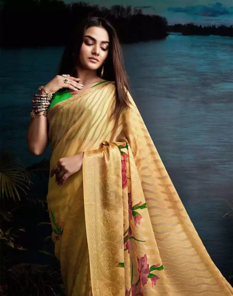Image of Beige Striped Print Chiffon Saree
