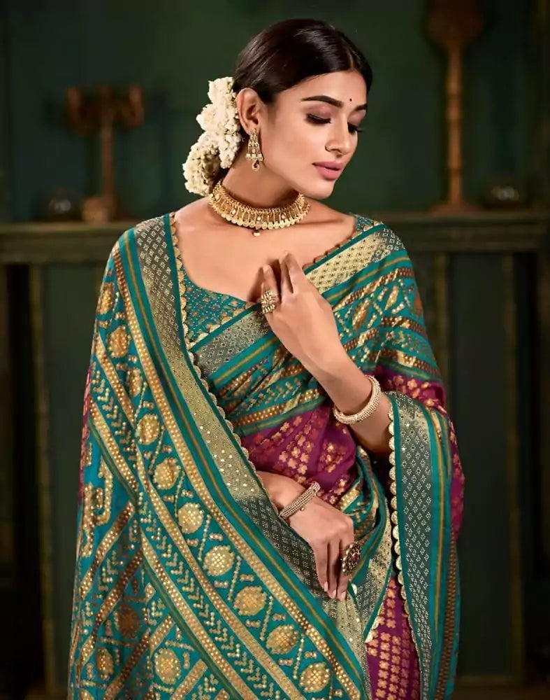 Image of Maroon Geometric Print Patola Saree