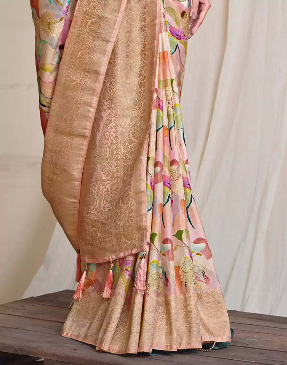 Image of Peach Graphic Print Soft Dola Silk Saree