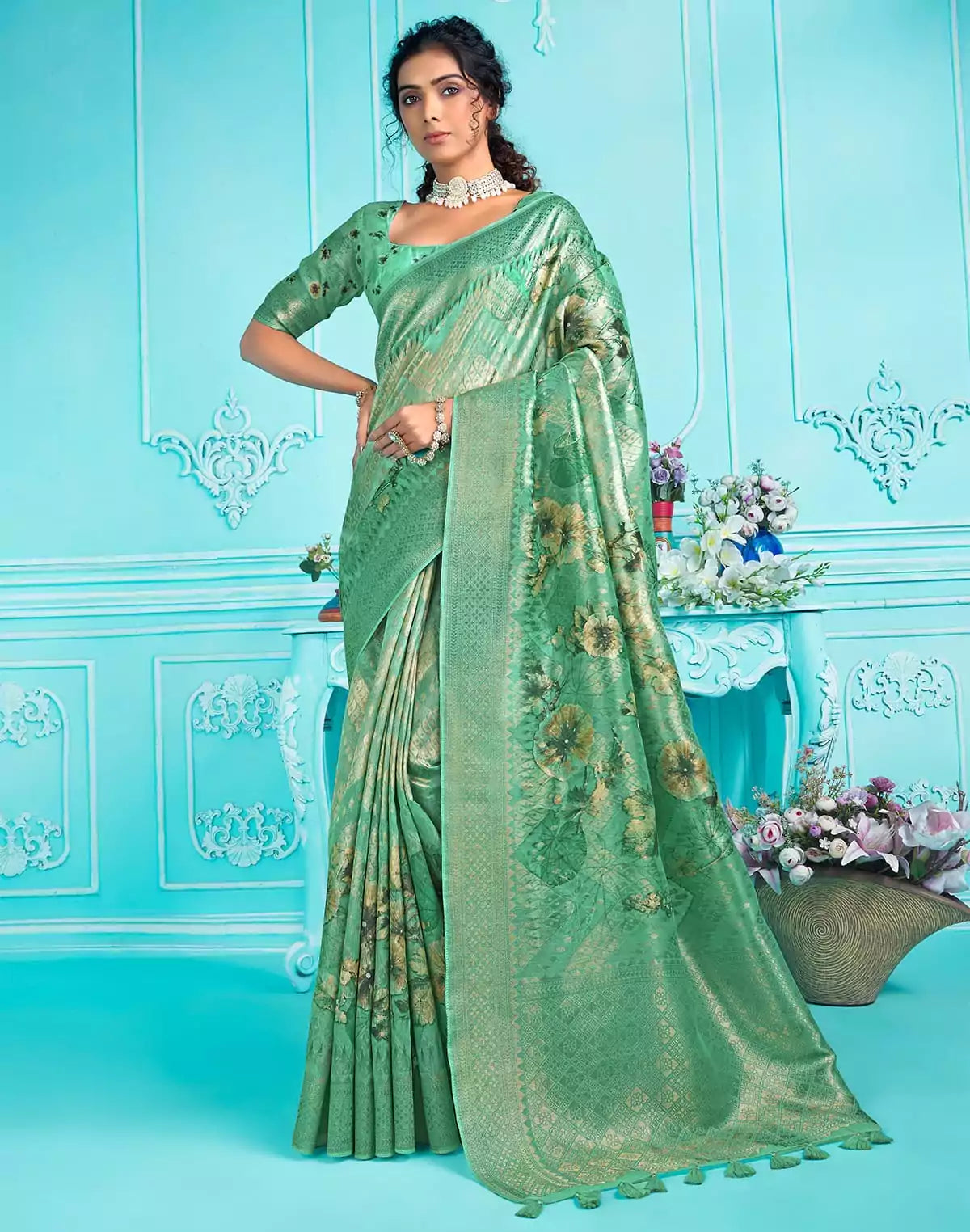 Image of Wonderful Organza Fabric with digital print Floral design Saree