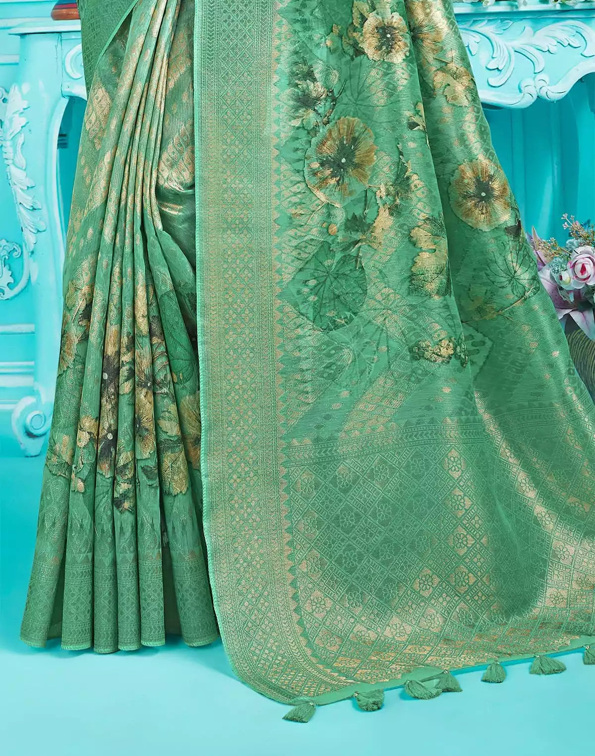 Image of Wonderful Organza Fabric with digital print Floral design Saree