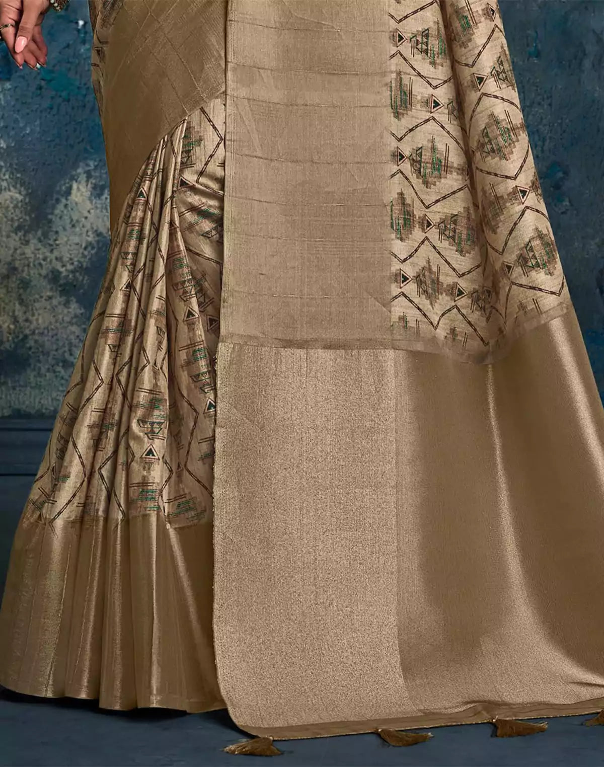 Image of Brown Geometric Print Jute Fancy Saree