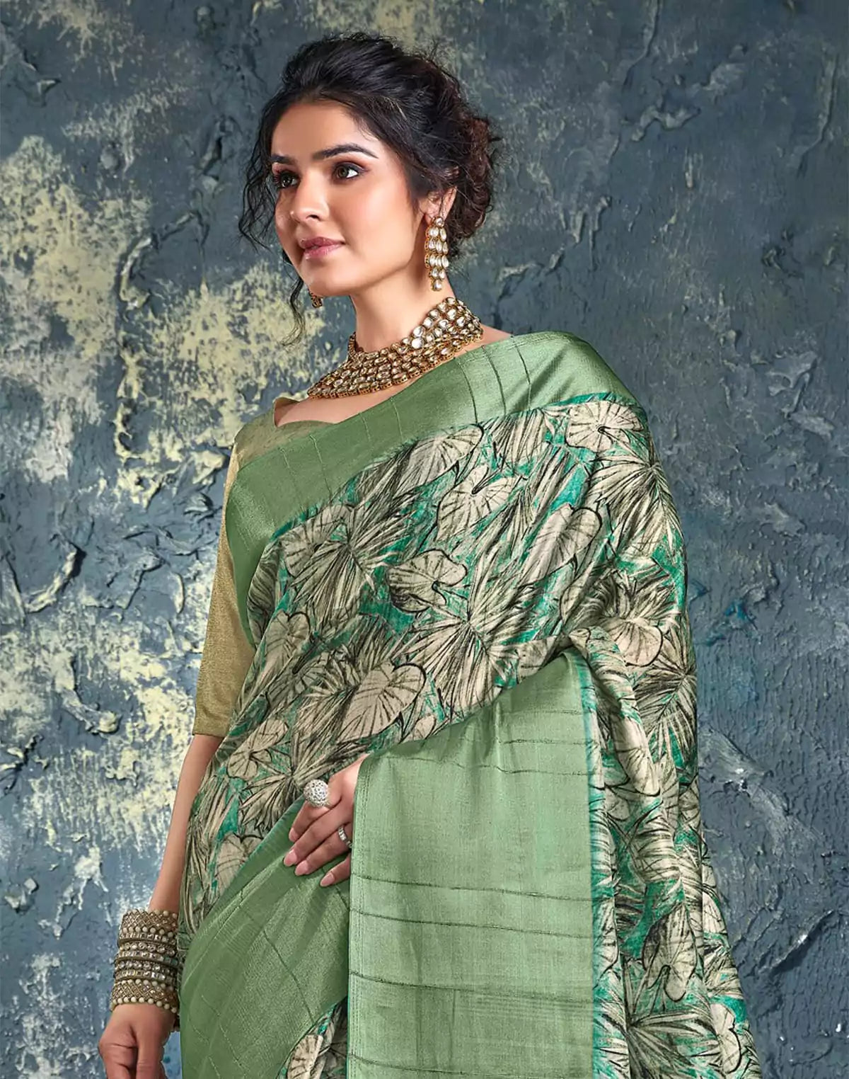 Image of Green Plain Kaddi Border Jute Saree